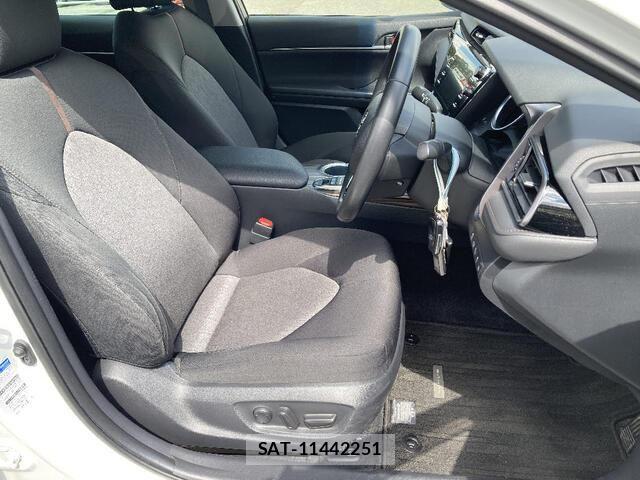 Toyota CAMRY HYBRID 2020-07 8206727-15