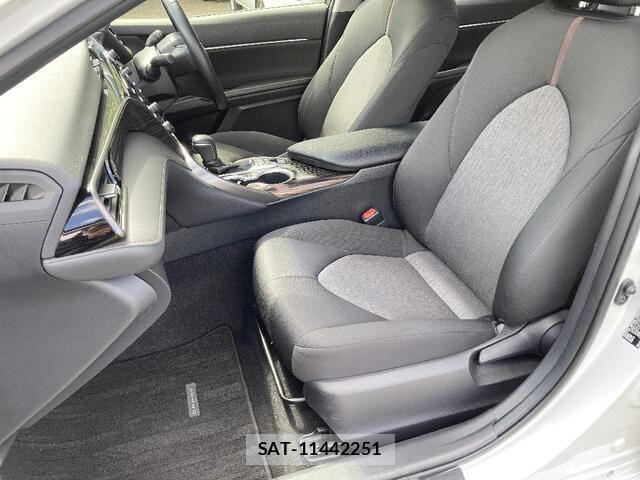 Toyota CAMRY HYBRID 2020-07 8206727-16