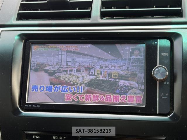 Toyota CAMRY HYBRID 2013-05 8229118-14