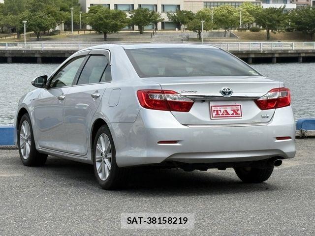 Toyota CAMRY HYBRID 2013-05 8229118-2