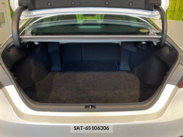 Toyota CAMRY HYBRID 2019-11 8229109-9
