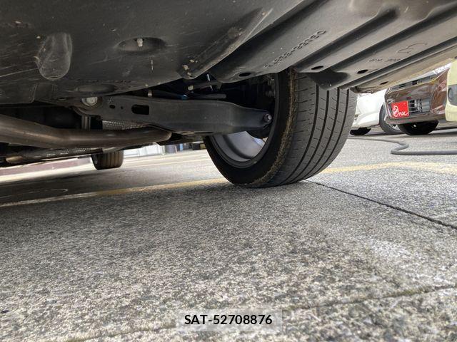 Toyota CAMRY HYBRID 2021-05 8244761-26
