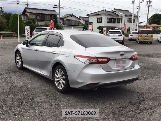 Toyota CAMRY HYBRID 2017-09 8244767-6