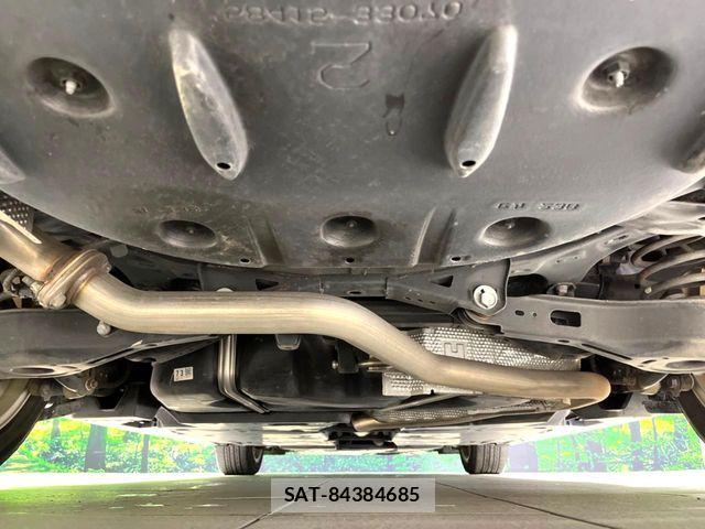 Toyota CAMRY HYBRID 2017-11 8244765-19