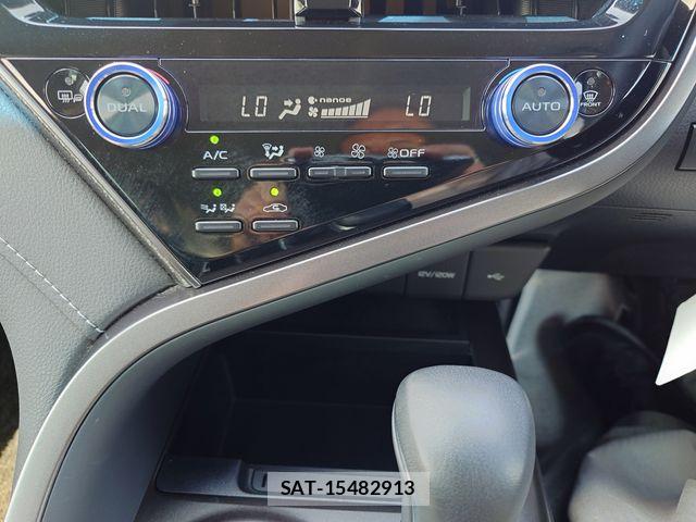 Toyota CAMRY HYBRID 2022-12 8313543-17