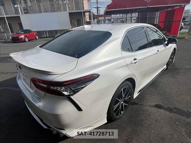 Toyota CAMRY HYBRID 2023-07 8313542-16