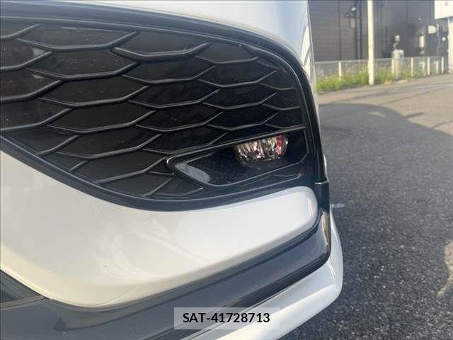 Toyota CAMRY HYBRID 2023-07 8313542-22