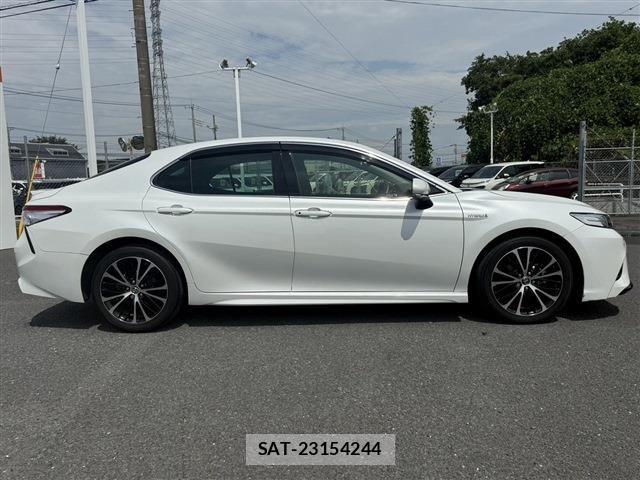 Toyota CAMRY HYBRID 2019-01 8313557-7