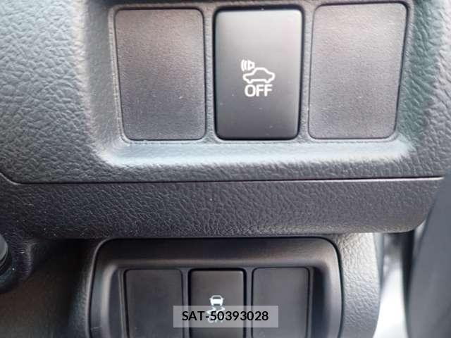 Toyota CAMRY HYBRID 2015-08 8313562-16