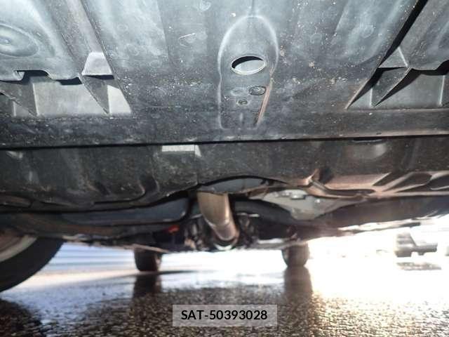 Toyota CAMRY HYBRID 2015-08 8313562-26