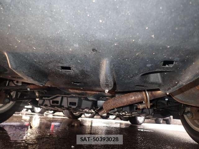 Toyota CAMRY HYBRID 2015-08 8313562-28