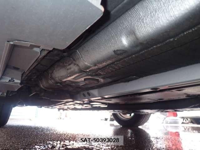 Toyota CAMRY HYBRID 2015-08 8313562-29