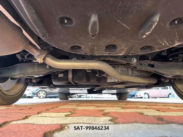 Toyota CAMRY HYBRID 2017-12 8313556-18