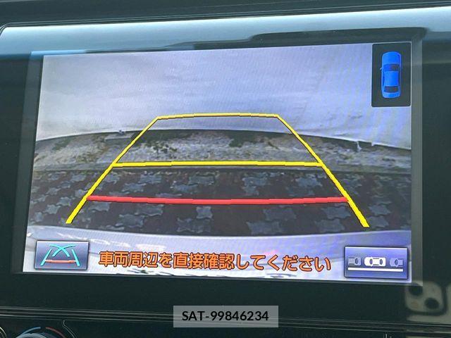 Toyota CAMRY HYBRID 2017-12 8313556-3