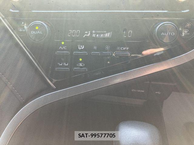 Toyota CAMRY HYBRID 2020-03 8313558-10