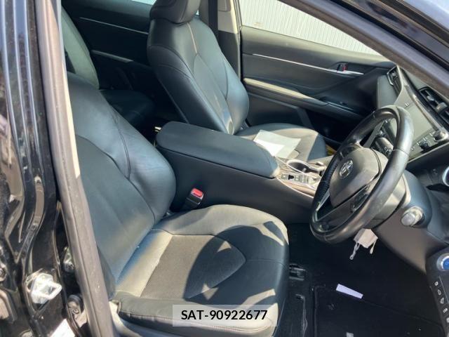 Toyota CAMRY HYBRID 2018-05 8335168-13
