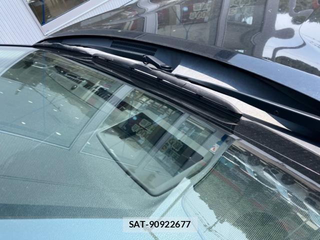 Toyota CAMRY HYBRID 2018-05 8335168-18