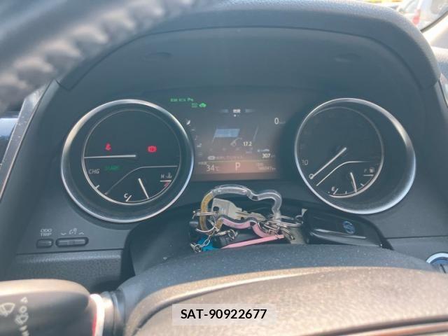 Toyota CAMRY HYBRID 2018-05 8335168-19