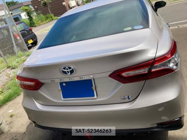 Toyota CAMRY HYBRID 2017-09 8335172-9