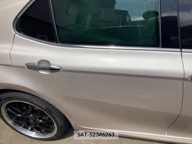 Toyota CAMRY HYBRID 2017-09 8335172-3