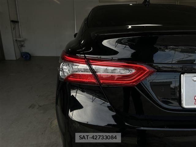 Toyota CAMRY HYBRID 2020-03 8335164-10