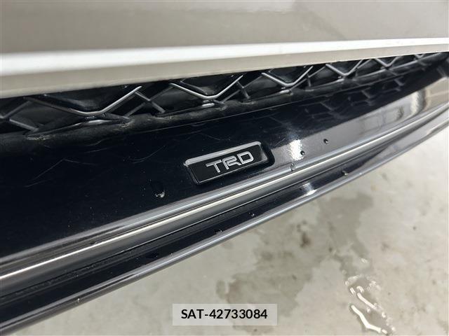 Toyota CAMRY HYBRID 2020-03 8335164-12