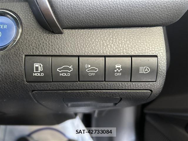 Toyota CAMRY HYBRID 2020-03 8335164-19