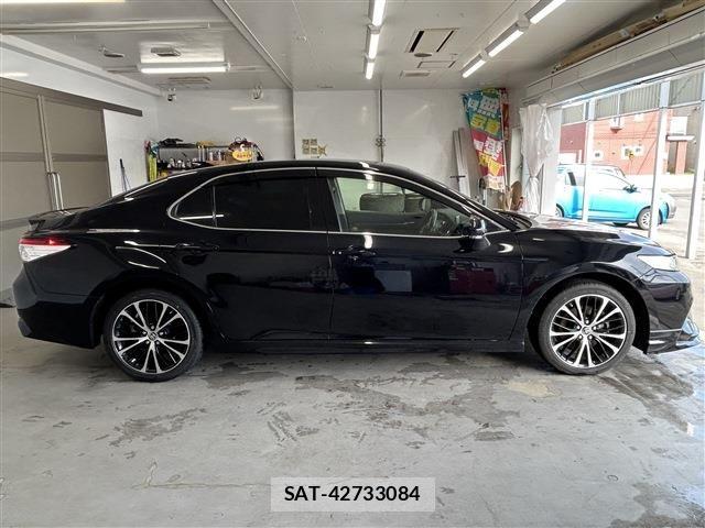 Toyota CAMRY HYBRID 2020-03 8335164-3