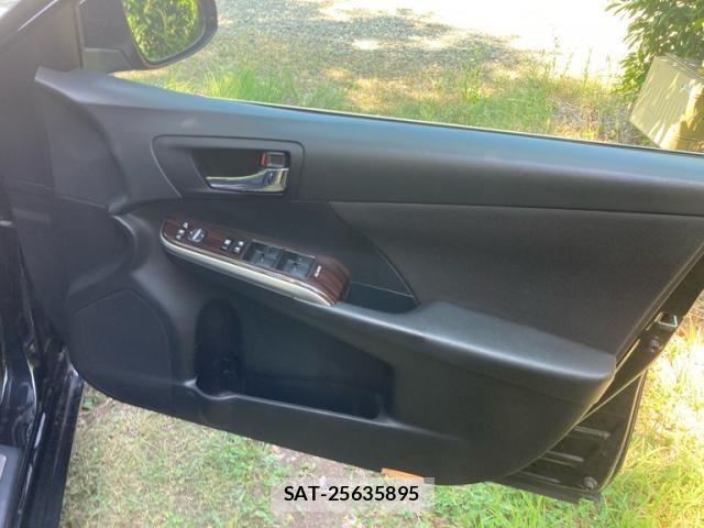 Toyota CAMRY HYBRID 2016-06 8334463-11