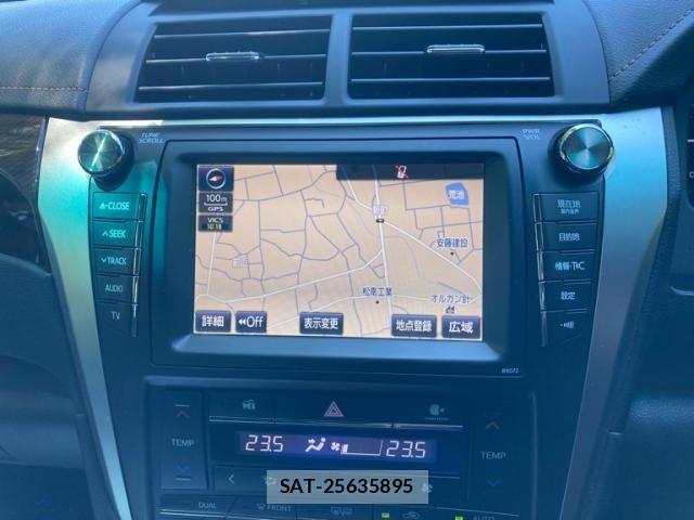 Toyota CAMRY HYBRID 2016-06 8334463-17