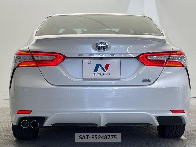 Toyota CAMRY HYBRID 2019-03 8335165-14