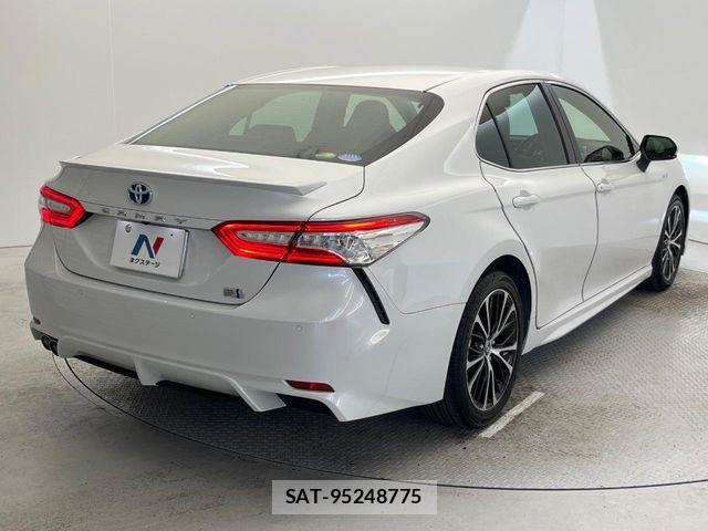 Toyota CAMRY HYBRID 2019-03 8335165-16