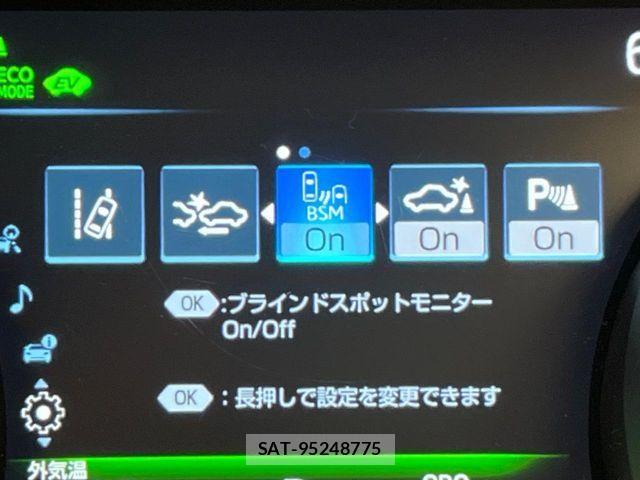 Toyota CAMRY HYBRID 2019-03 8335165-2