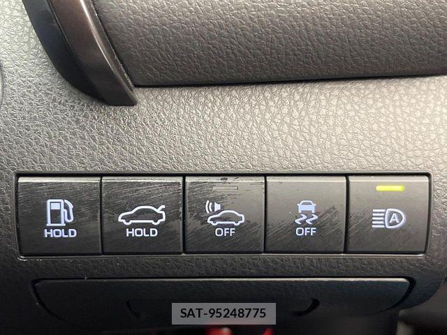 Toyota CAMRY HYBRID 2019-03 8335165-8