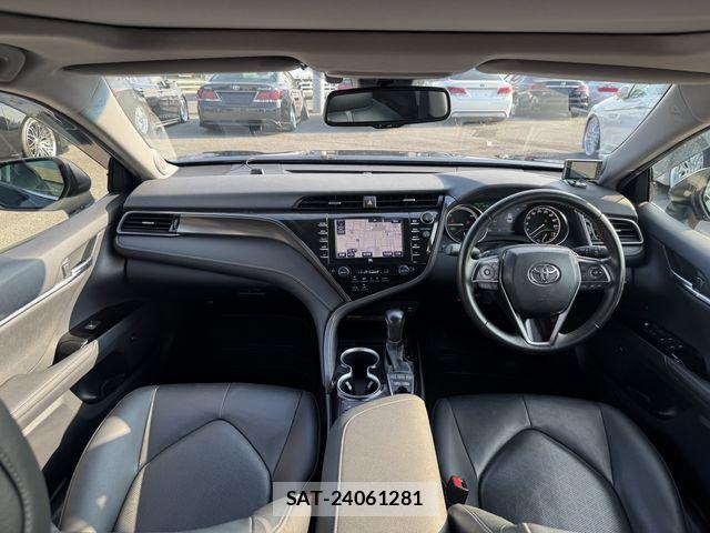 Toyota CAMRY HYBRID 2019-07 8354053-18