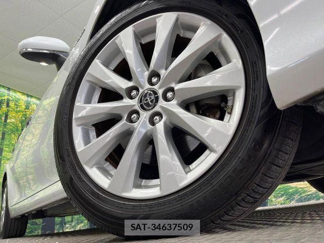Toyota CAMRY HYBRID 2017-10 8354057-12