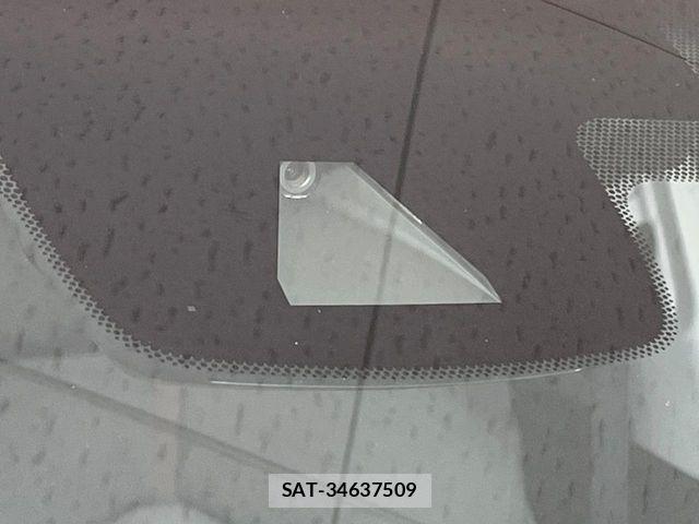 Toyota CAMRY HYBRID 2017-10 8354057-2