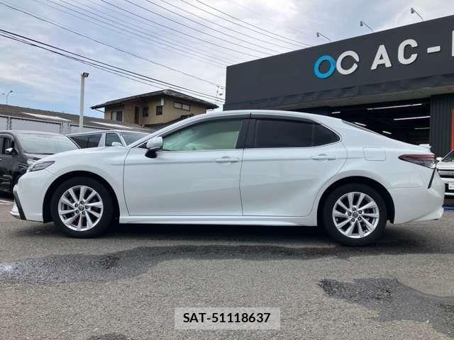 Toyota CAMRY HYBRID 2022-11 8354056-17