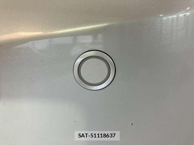 Toyota CAMRY HYBRID 2022-11 8354056-4