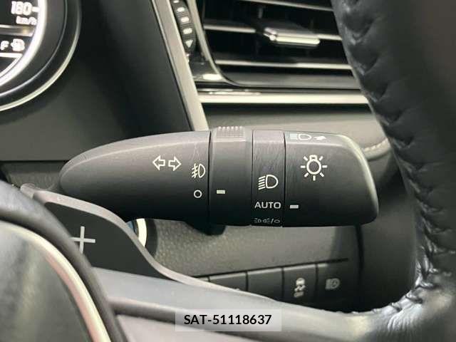 Toyota CAMRY HYBRID 2022-11 8354056-7