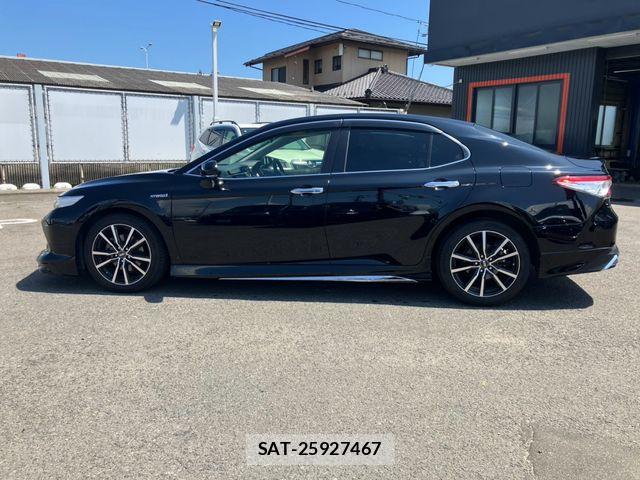 Toyota CAMRY HYBRID 2017-10 8354058-17