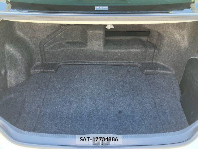 Toyota CAMRY HYBRID 2013-08 8354066-15