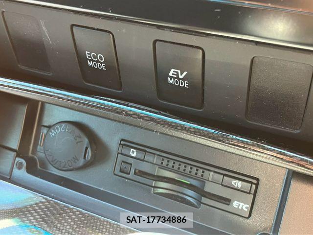 Toyota CAMRY HYBRID 2013-08 8354066-21