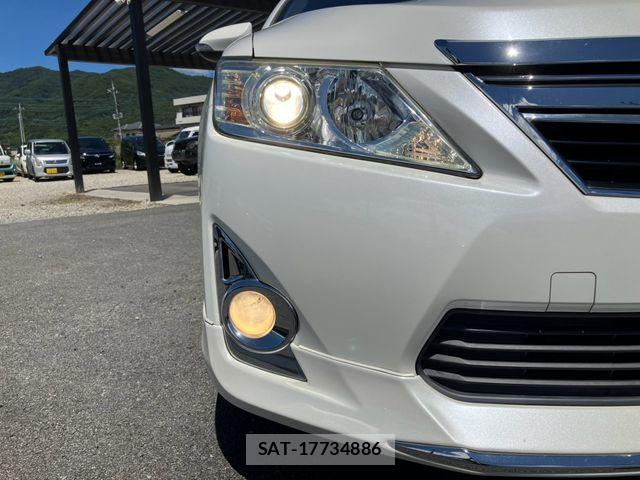 Toyota CAMRY HYBRID 2013-08 8354066-25