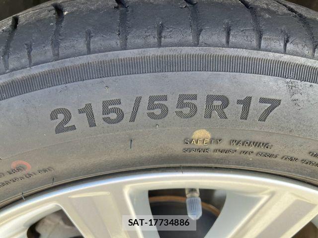Toyota CAMRY HYBRID 2013-08 8354066-27