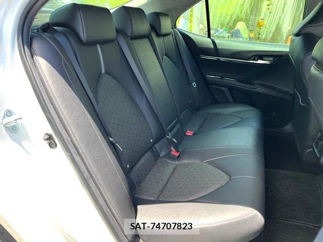 Toyota CAMRY HYBRID 2021-06 8365019-10
