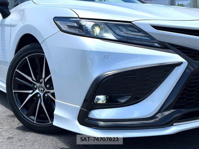 Toyota CAMRY HYBRID 2021-06 8365019-13