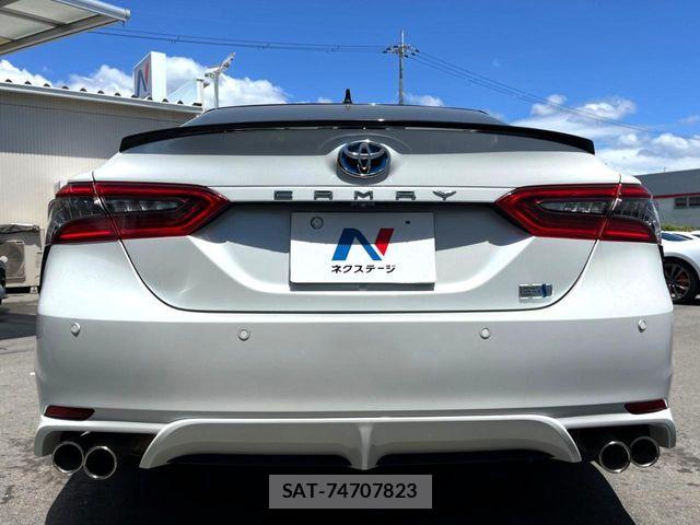 Toyota CAMRY HYBRID 2021-06 8365019-16