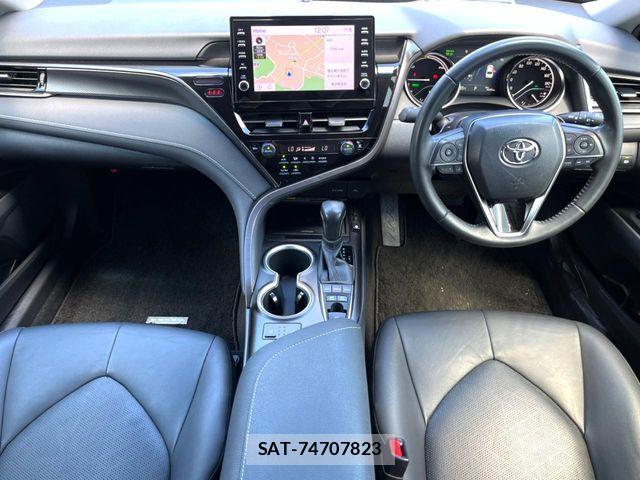 Toyota CAMRY HYBRID 2021-06 8365019-1