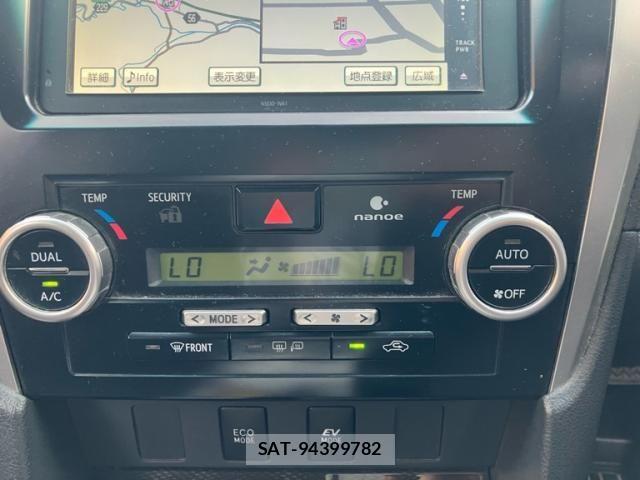 Toyota CAMRY HYBRID 2012-05 8365026-17